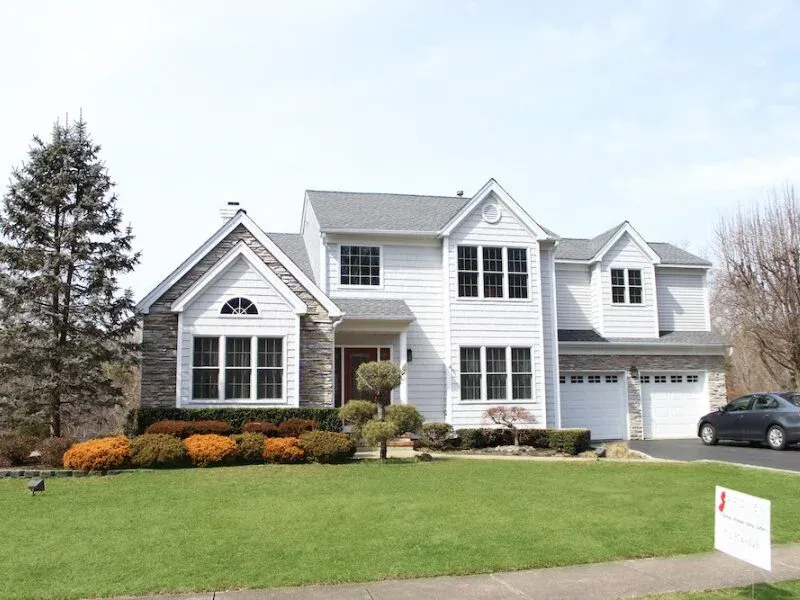 Roofing contractor serving Lincroft, NJ